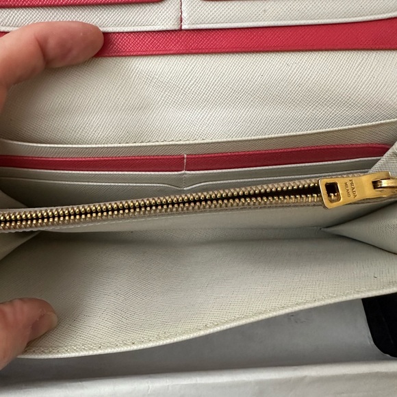 Pink and white Prada long wallet - Picture 3 of 6